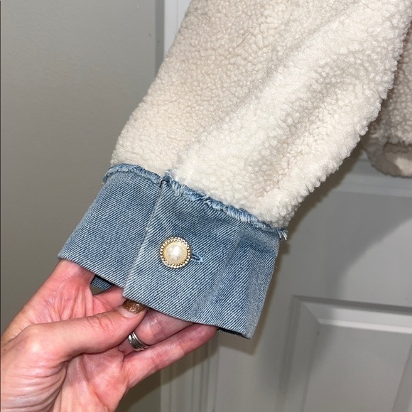 POL ivory Sherpa and Denim Half Zip Pullover Pearl Button Detail patchwork - Picture 6 of 8